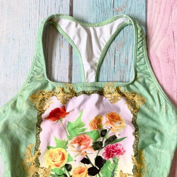 Unbranded floral roses razor back tank top size medium - Picture 4 of 7